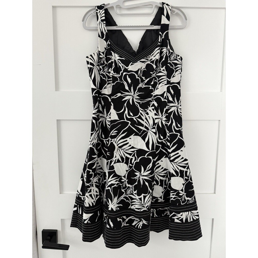 NINE WEST Sleeveless V Neck Dress Black White Size 8